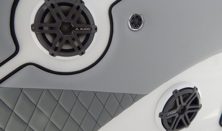 39 Cigarette Racing Awesome JL Audio System