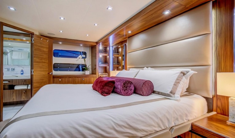 75 Hatteras Master Stateroom