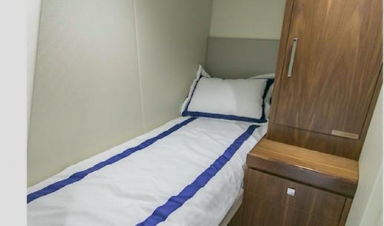 75 Hatteras Crew Cabin #2