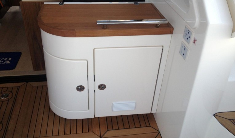 56 Absolute Bar on cockpit