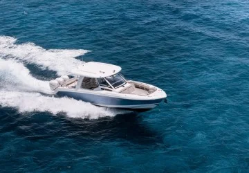 Hypercrazy Ii 35' Boston Whaler 2019