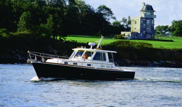 38 Grand Banks Manufacturer Provided Image