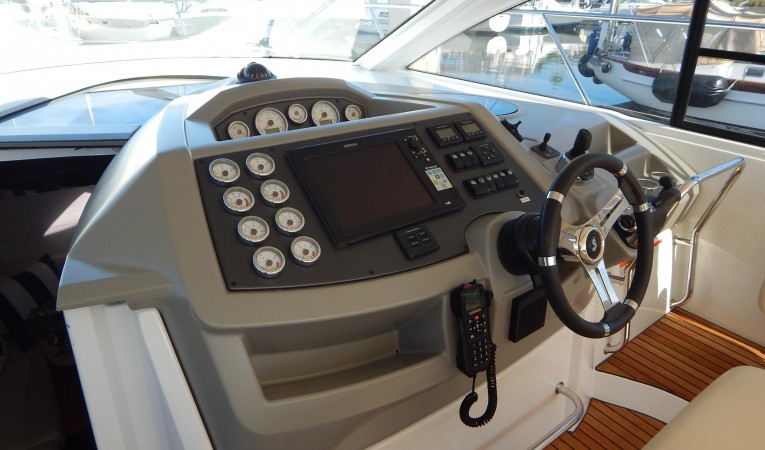 38 Beneteau 