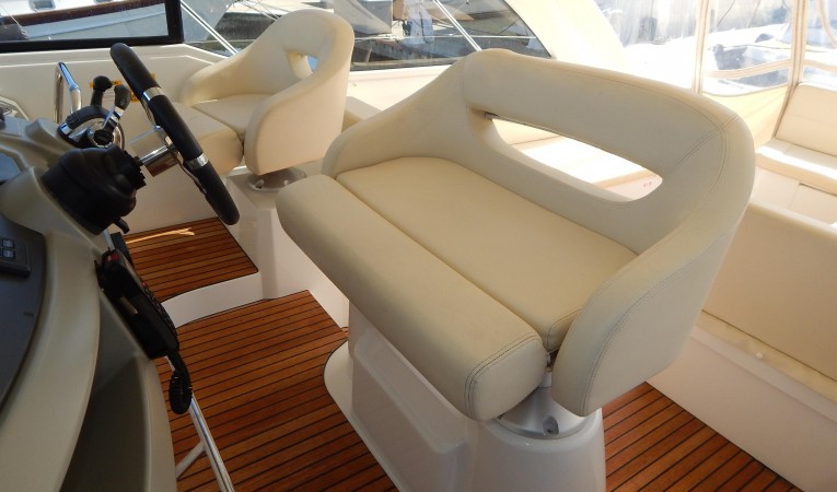 38 Beneteau 