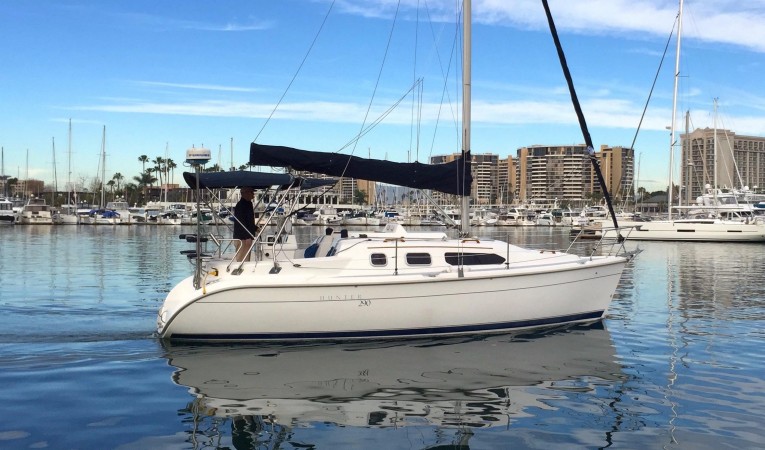 29 Hunter Starboard Profile