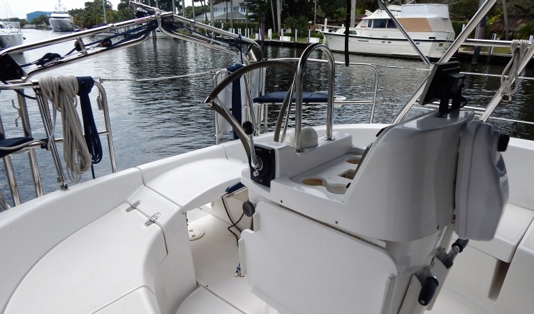 46 Hunter Cockpit - looking Aft