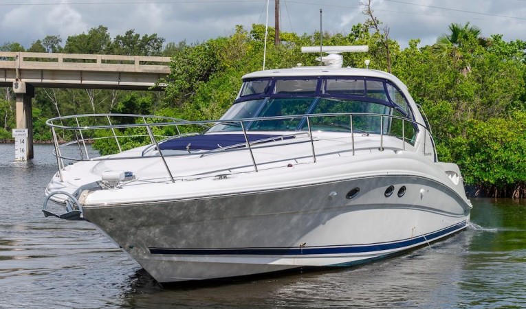 42 Sea Ray Port Bow