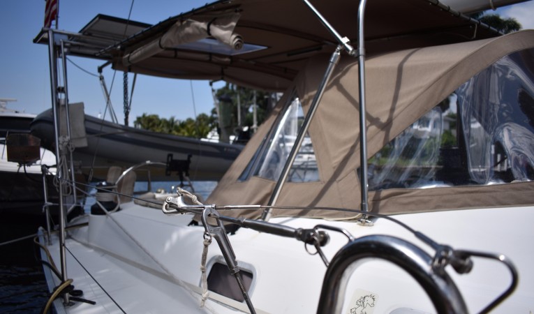 50 Beneteau Radar arch and solar panels