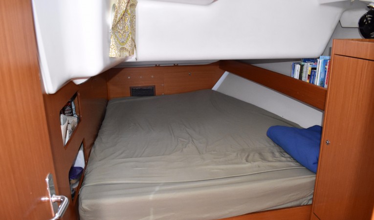 50 Beneteau Port aft Cabin
