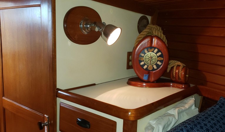 46 CAL VIP Stateroom Forward