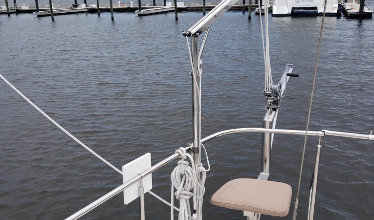 46 CAL Davits / Motor hoist