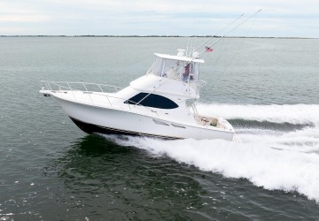 39' Tiara 2010