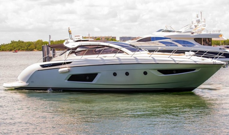 48 Azimut 