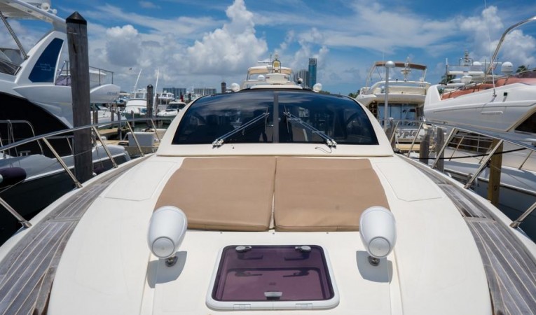 48 Azimut 