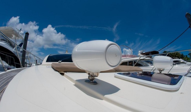 48 Azimut 