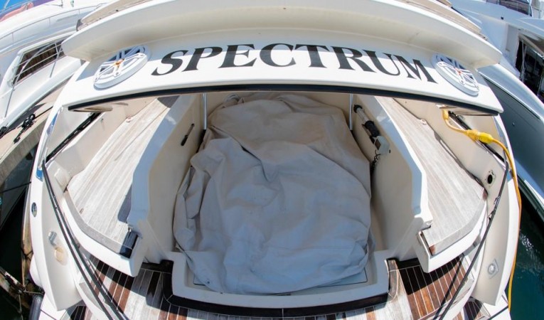48 Azimut 