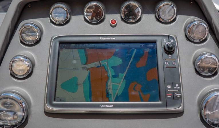 48 Azimut 
