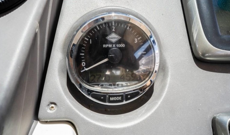 48 Azimut 