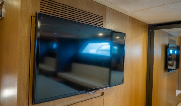 48 Azimut 
