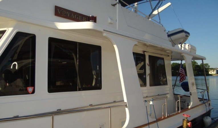 47 Grand Banks Portside