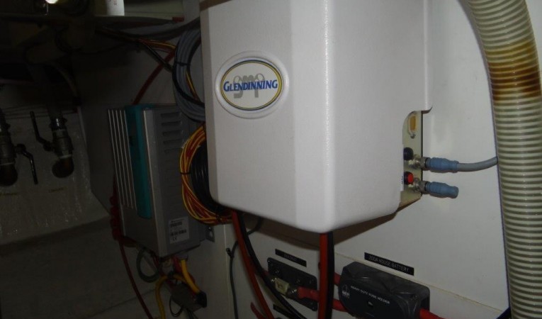 47 Grand Banks Glendinning Synchronizer