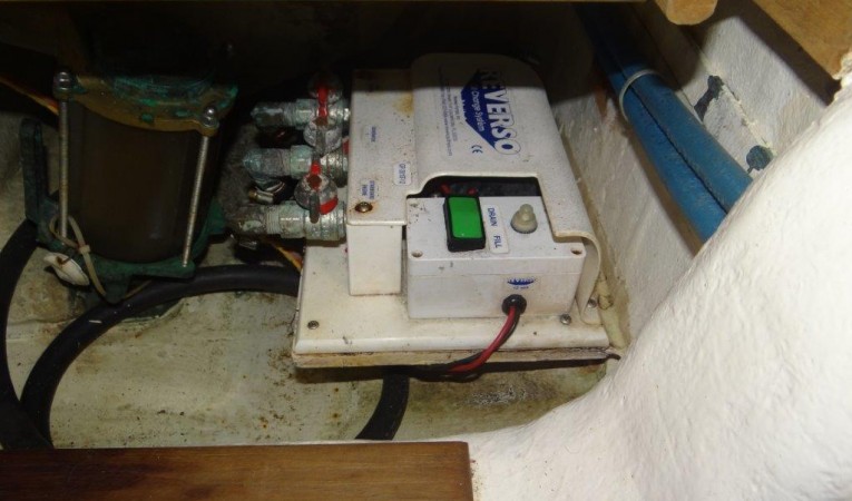 47 Grand Banks Engine Room