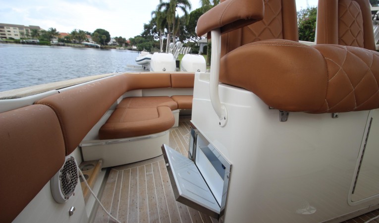 29 Chris-Craft Fridge under leaning post