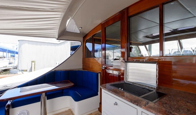 48 Maverick Boat Co. Cockpit