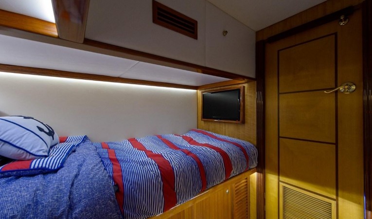 48 Maverick Boat Co. Guest Stateroom