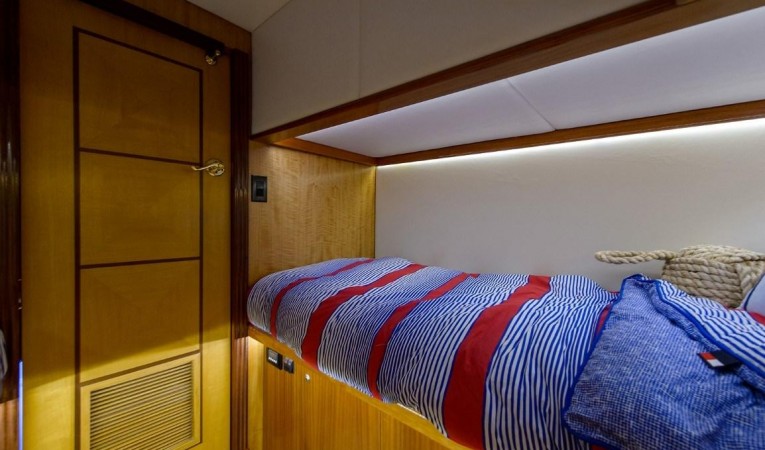 48 Maverick Boat Co. Guest Stateroom