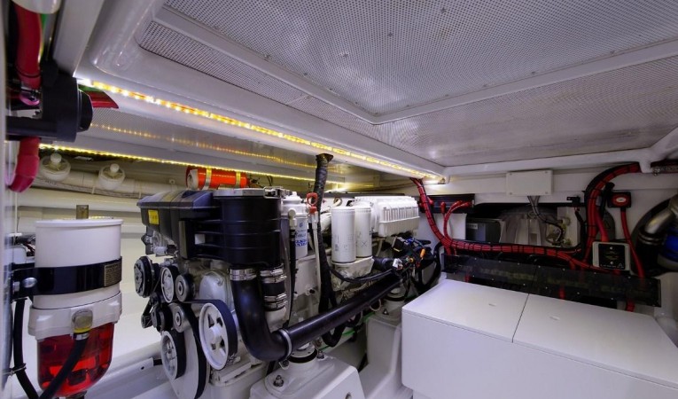 48 Maverick Boat Co. Engine Room