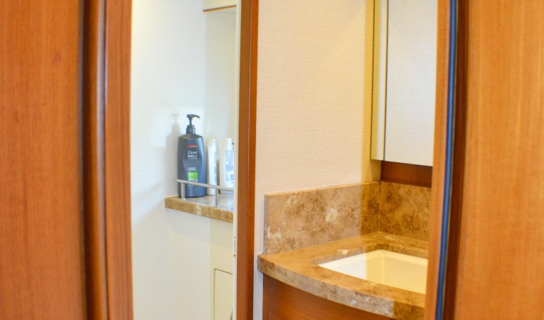 86 Outer Reef Yachts 