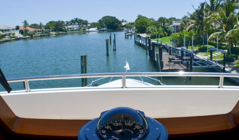 86 Outer Reef Yachts 