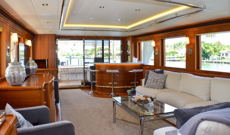 86 Outer Reef Yachts 