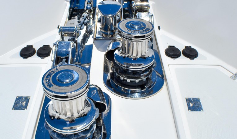 86 Outer Reef Yachts 