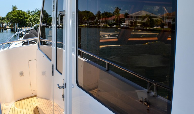 86 Outer Reef Yachts 