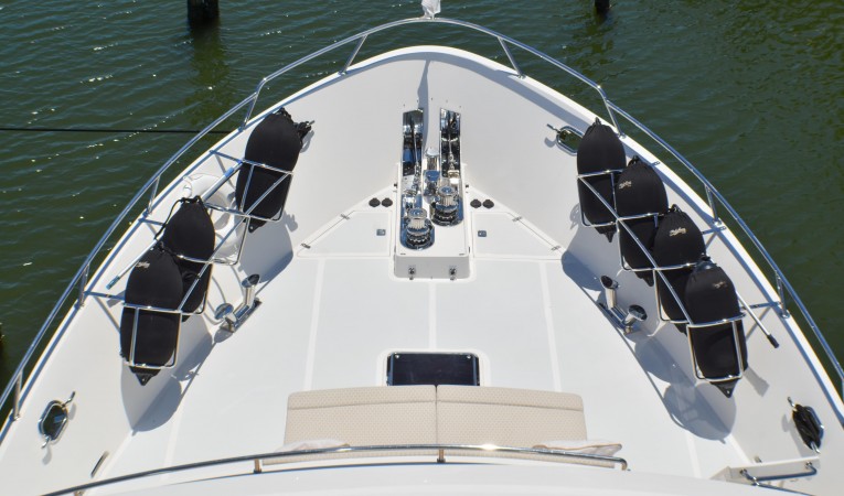 86 Outer Reef Yachts 