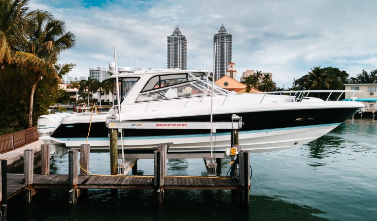 47 Intrepid Stbd Profile on Lift
