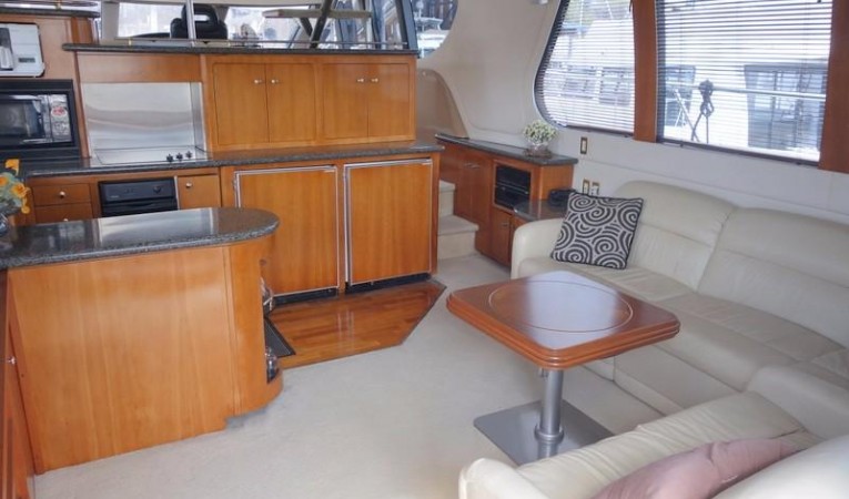 53 Carver Salon & Galley