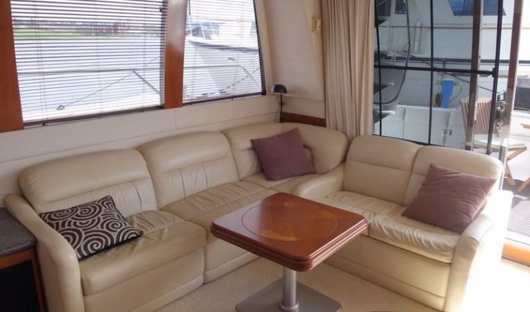 53 Carver Salon Settee