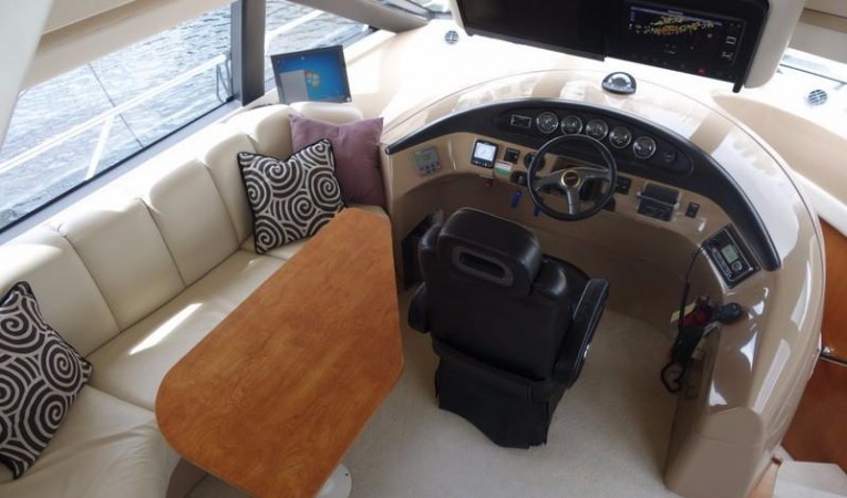 53 Carver Pilothouse 2
