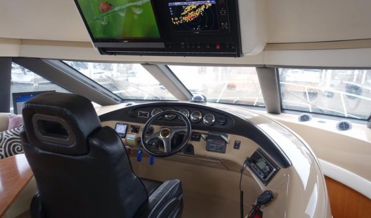 53 Carver Helm Station