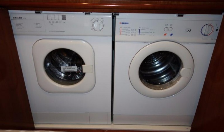 53 Carver Washer/Dryer (In Master Cab)