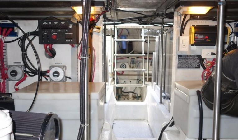 53 Carver Engine Room (Aft)