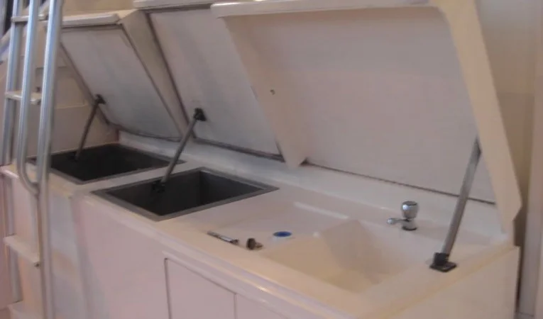 54 Bertram Fishing Station