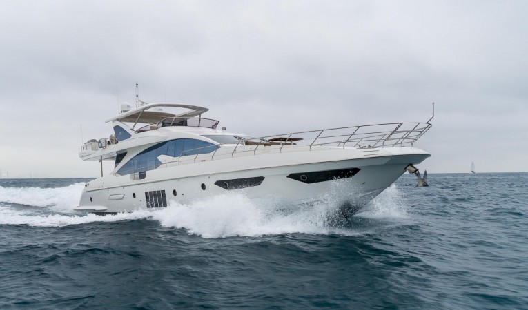 80 Azimut 