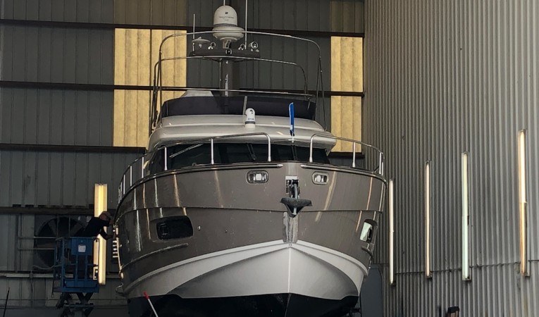 43 Azimut 