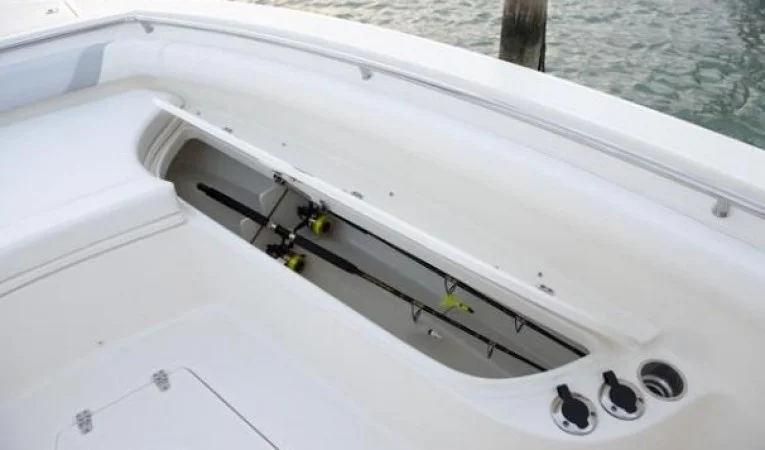 32 Boston Whaler 