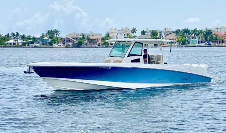 37 Boston Whaler 