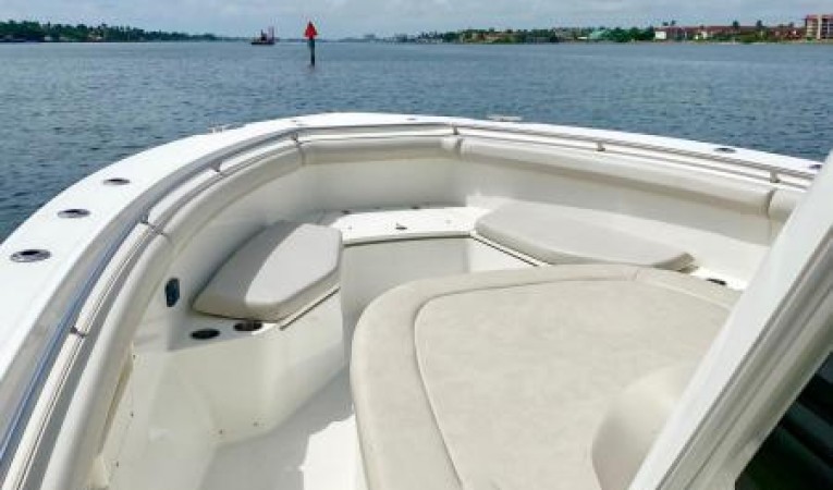 37 Boston Whaler 